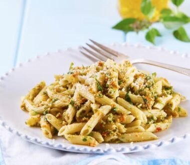 Pasta con pesto de arugula